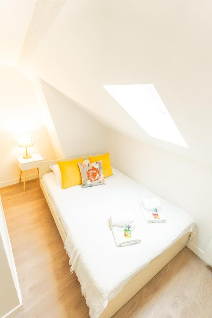Duplex Confortable En Centre Avec 2 Chambres Châlons-en-Champagne Dış mekan fotoğraf