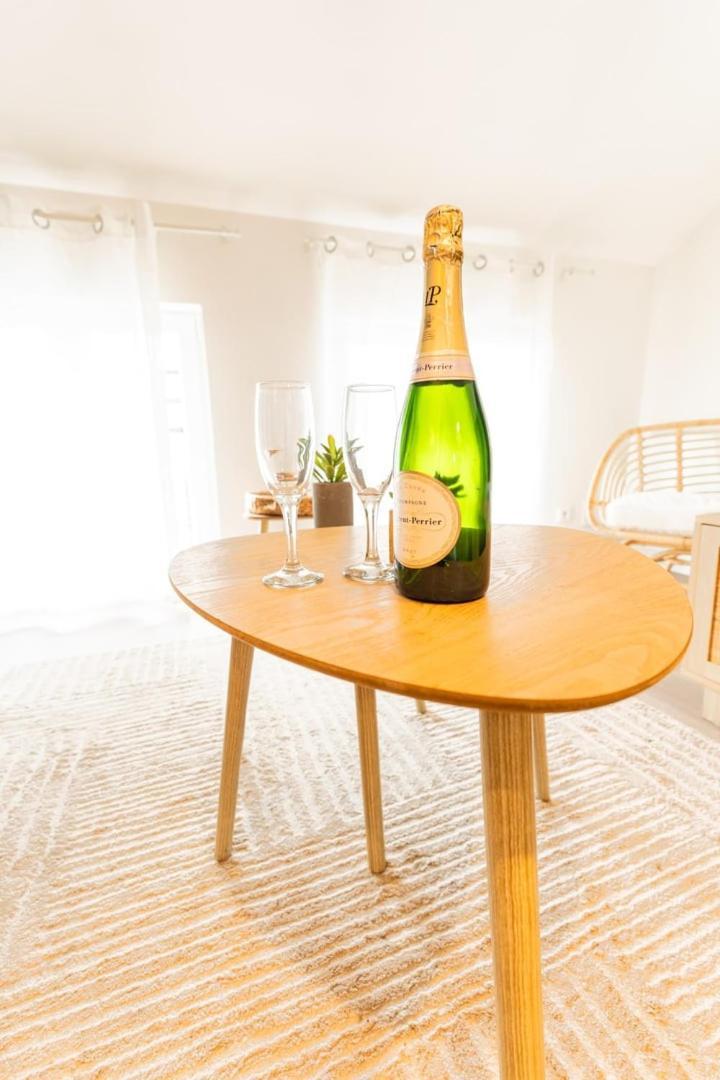 Duplex Confortable En Centre Avec 2 Chambres Châlons-en-Champagne Dış mekan fotoğraf