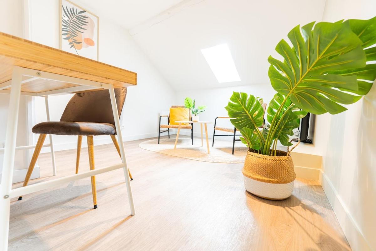 Duplex Confortable En Centre Avec 2 Chambres Châlons-en-Champagne Dış mekan fotoğraf
